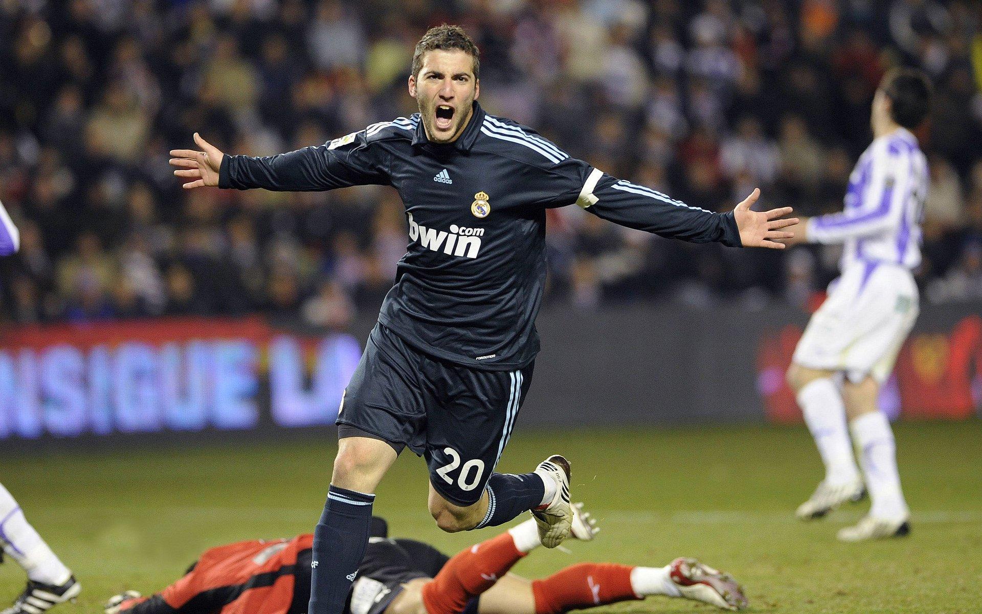 申花重磅引援!法国国脚盖伊加盟,全队身价突破1700万欧元,媒体惊呼,夺冠热度直追恒大王朝